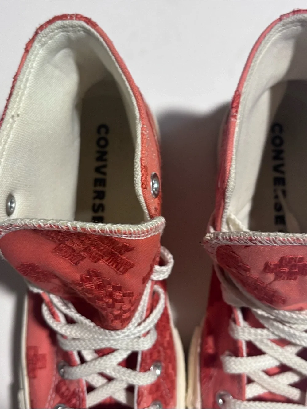 Converse Platform High Tops 8.5 | Coral Embroidered Boho Fall Festival Sneakers